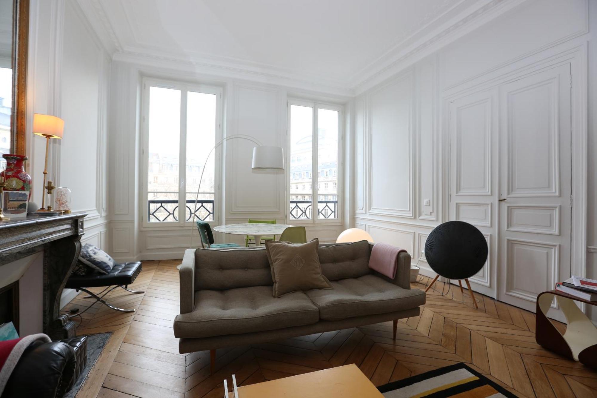 Palais Royal Apartment